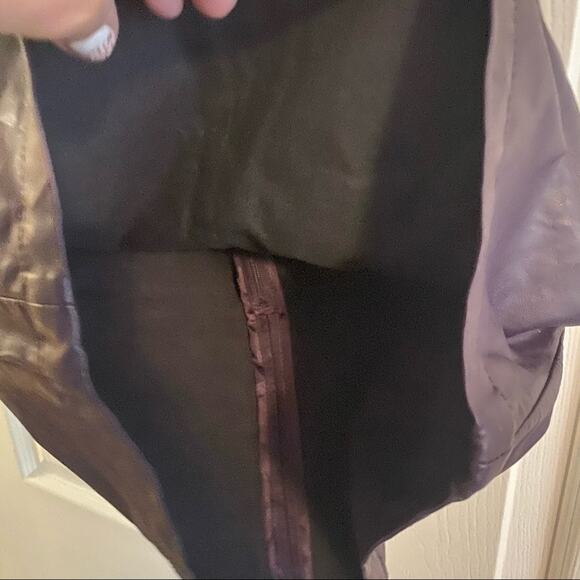 Forever 21 Plum Purple Mini Skirt Women's Size Small 100% Polyurethane & Lined - Picture 7 of 11